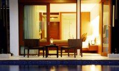 02 Deluxe-Pool-Access-2.jpg